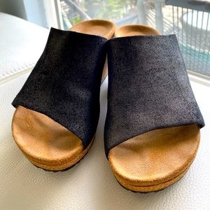 Birkenstock women’s 38 Namica metallic blk